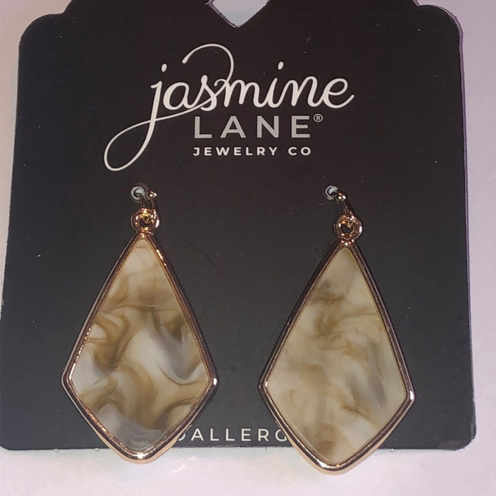 Jasmine Lane Marbled Gold Tone and Cream Dangle Drop Boho Earrings - Picture 3 of 6